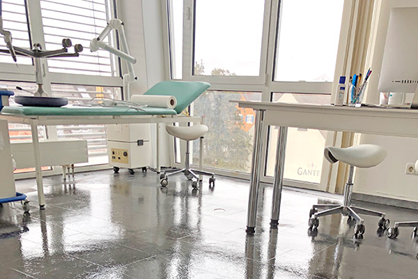 Büro- & Praxisreinigung