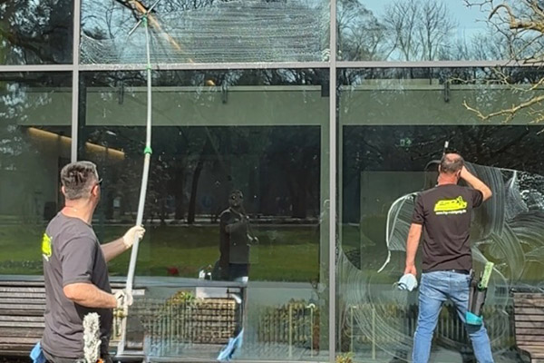 Wintergarten- & Fensterreinigung
