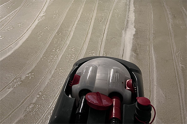 Treppenhaus- & Tiefgaragenreinigung